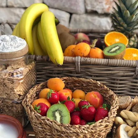 Dimora Le Ginestre Adults Only Bed & Breakfast 4*