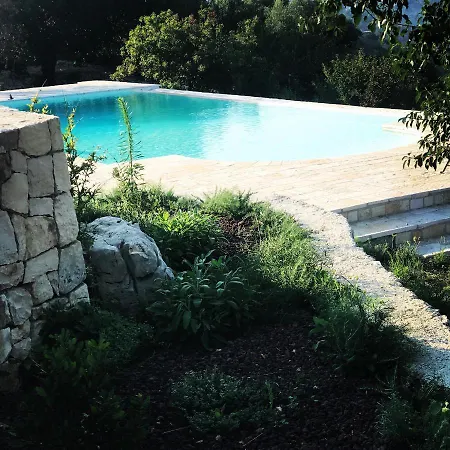 Bed & Breakfast Dimora Le Ginestre Adults Only 3*
